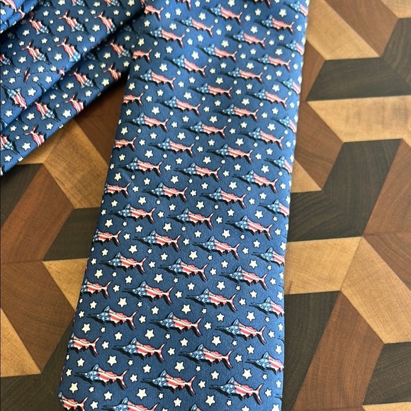 Vineyard Vines Special Edition Father’s Day Tie 2017 - Picture 2 of 4
